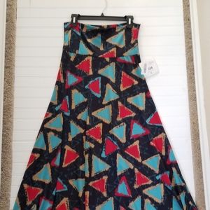Lularoe - S Maxi Skirt Triangle Pattern